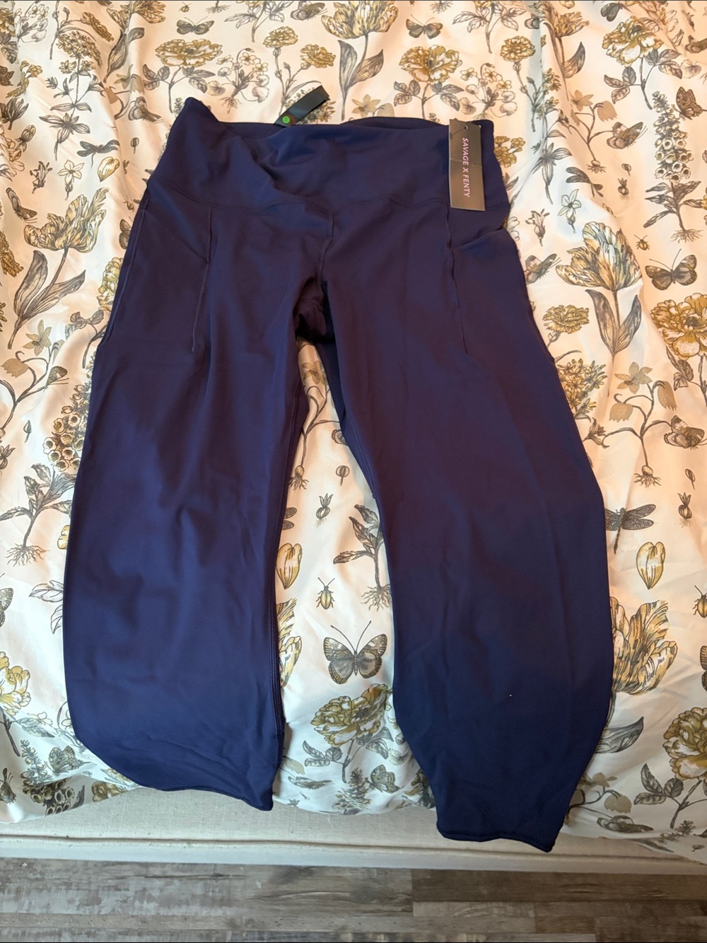 NWT savage x fenty  Deep Navy High-Rise Cropped Leggings with Side Pockets